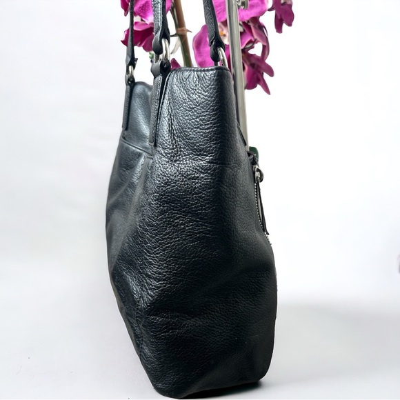 Authentic Michael Kors Double Zip Pebbled Leather Hobo Bag w/ COA - Picture 5 of 15